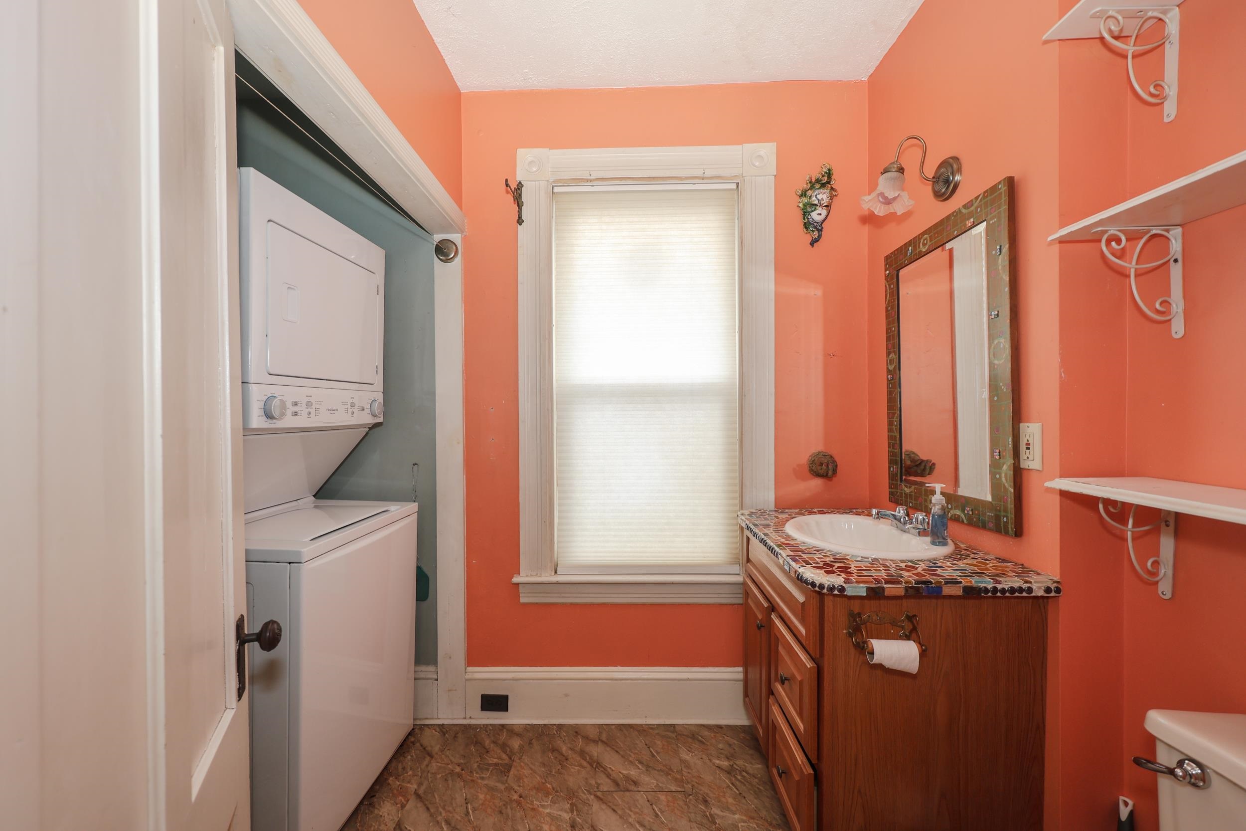 414 Walnut Street Manchester, NH 03104 - Photo 16 of 38