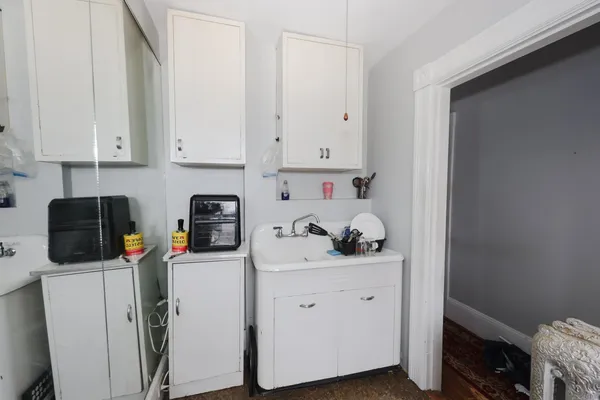 $549,000 | 414 Walnut Street, Manchester, NH 03104
