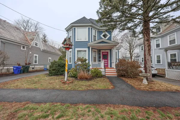 $549,000 | 414 Walnut Street, Manchester, NH 03104