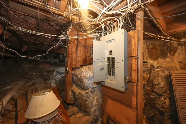 $549,000 | 414 Walnut Street, Manchester, NH 03104
