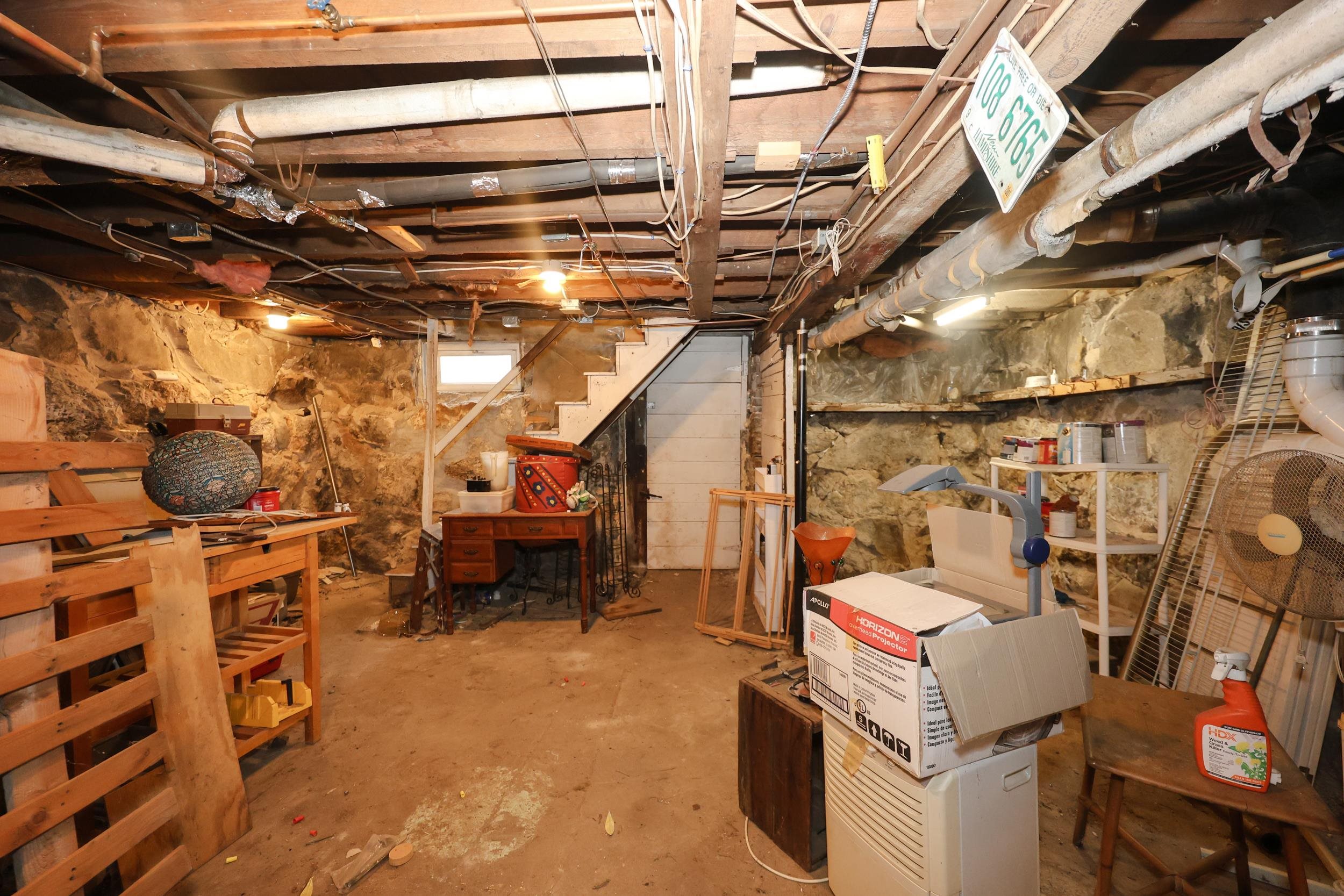 414 Walnut Street Manchester, NH 03104 - Photo 32 of 38