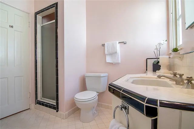 $1,595,000 | 1324 Morningside Drive, Burbank, CA 91506