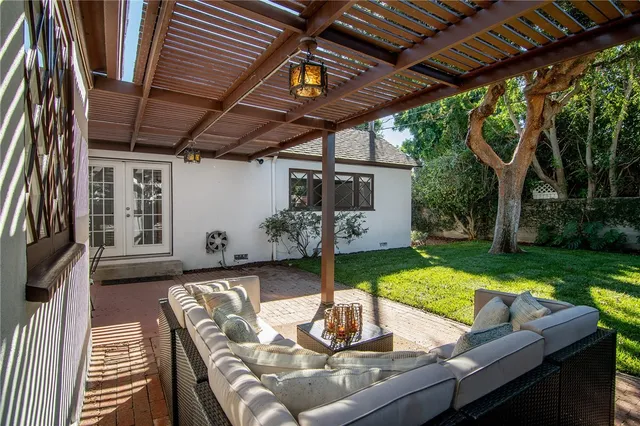$1,595,000 | 1324 Morningside Drive, Burbank, CA 91506
