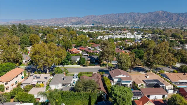 $1,595,000 | 1324 Morningside Drive, Burbank, CA 91506