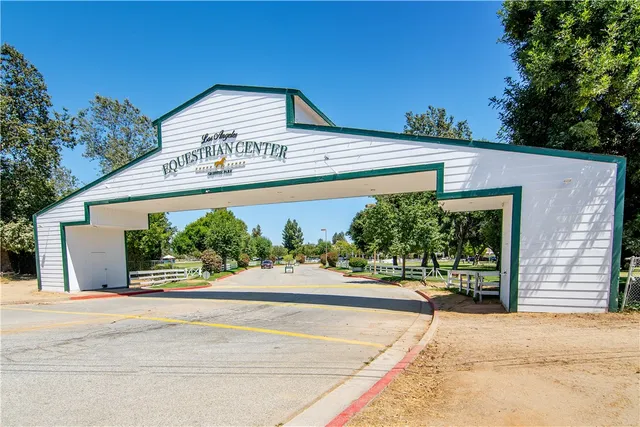 $1,595,000 | 1324 Morningside Drive, Burbank, CA 91506