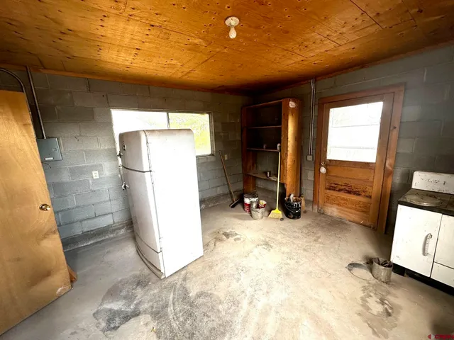 a view of a storage & utility room