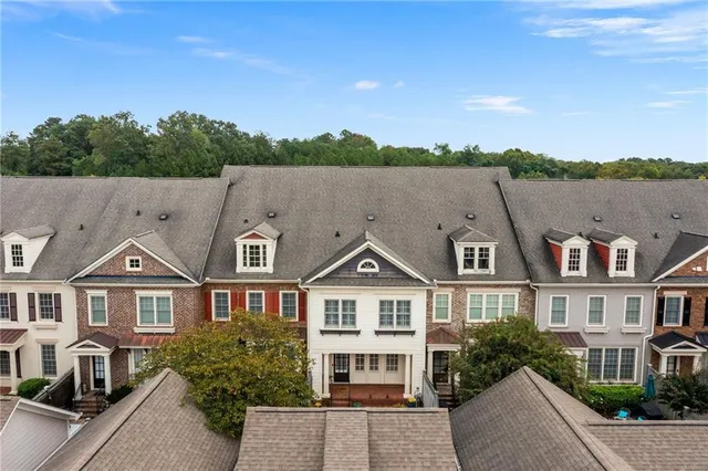 $430,000 | 6088 Holly Park Lane Southeast, Mableton, GA 30126