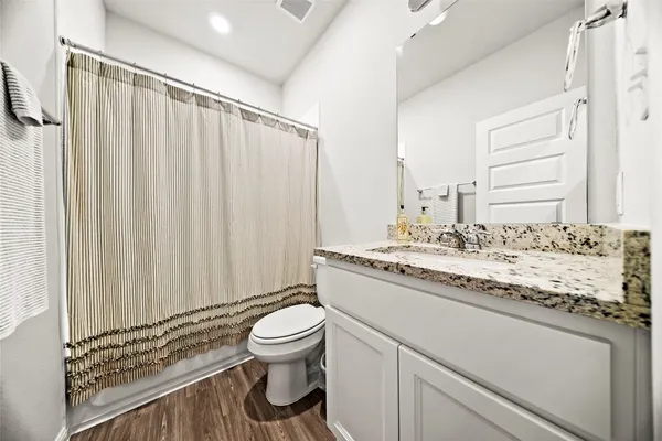 $269,900 | 174 Bendecido Loop, Elgin, TX 78621