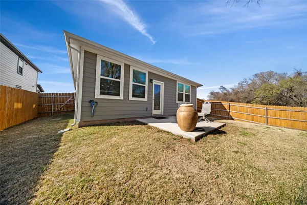 $269,900 | 174 Bendecido Loop, Elgin, TX 78621