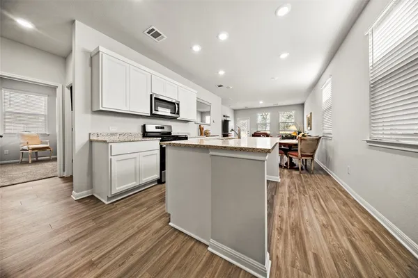 $269,900 | 174 Bendecido Loop, Elgin, TX 78621