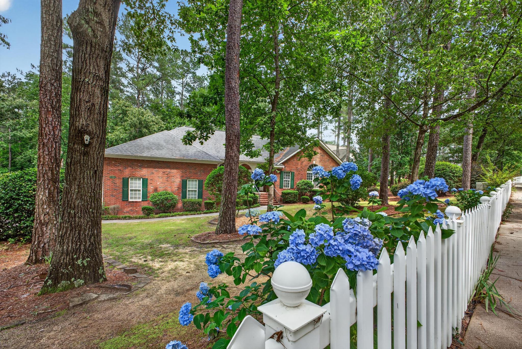 128 Veranda Lane Aiken, SC 29803 - Photo 2 of 31
