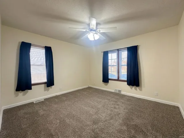 $179,900 | 121 North 21st Street, New Castle, IN 47362