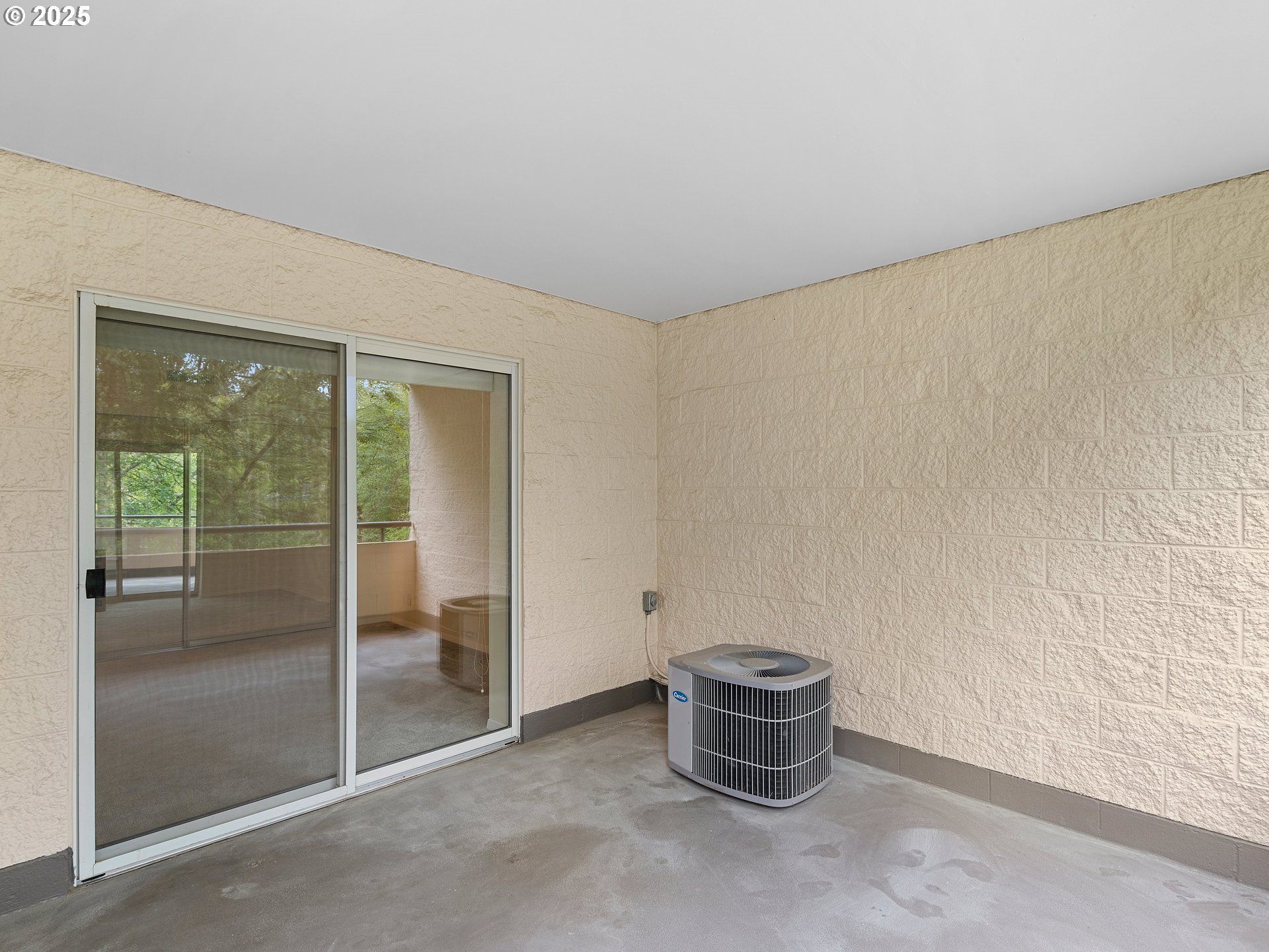 6605 West Burnside Road, Unit 143 Portland, OR 97225 - Photo 22 of 24 Gallery Image 22