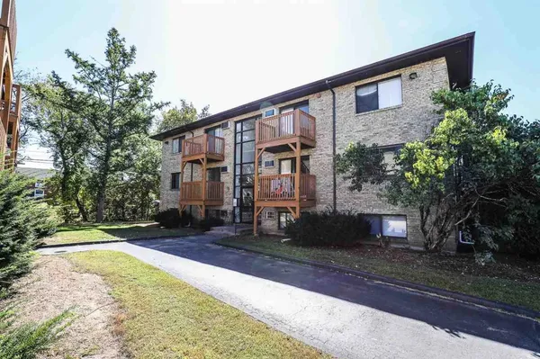 $1,800 | 3 Lancelot Court, Salem, NH 03079