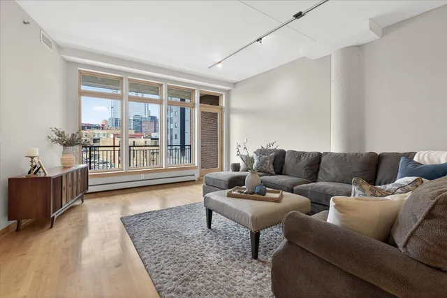 $3,500 | 111 North 4th Avenue, Unit 304, Minneapolis, MN 55401