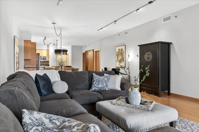 $3,500 | 111 North 4th Avenue, Unit 304, Minneapolis, MN 55401