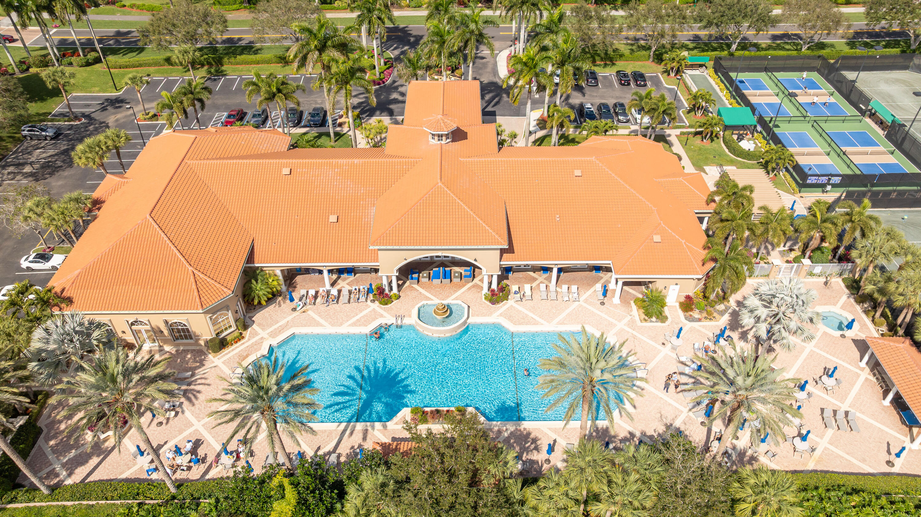 6698 Vía Roma Delray Beach, FL 33446 - Photo 44 of 50 a view of swimming pool