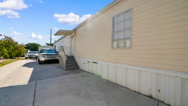 $2,250 | 4905 Northeast 2nd Way, Pompano Beach, FL 33064
