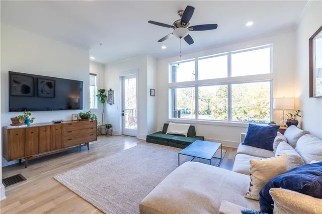 $700,000 | 812 West College Avenue, Decatur, GA 30030