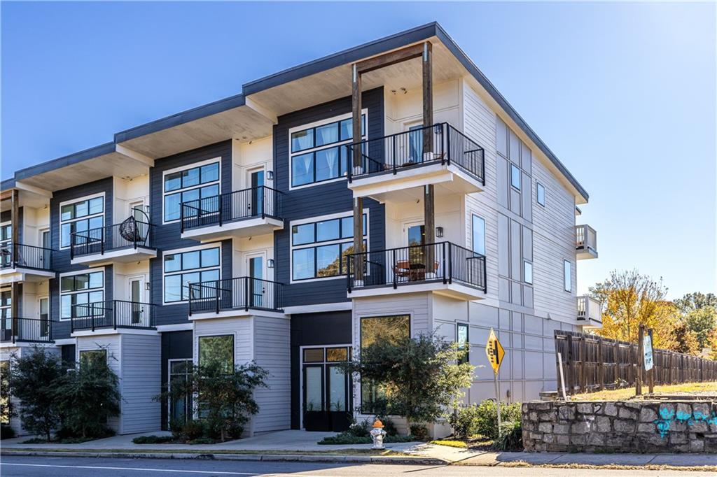 812 West College Avenue Decatur, GA 30030 - Photo 32 of 32 a view of a building with a street