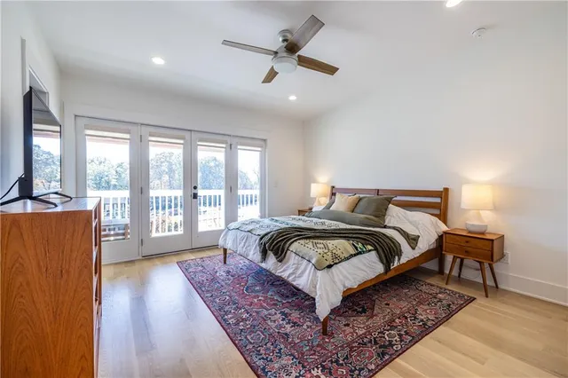 $700,000 | 812 West College Avenue, Decatur, GA 30030