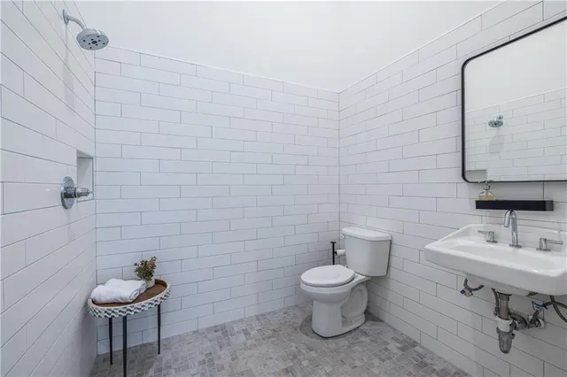 $700,000 | 812 West College Avenue, Decatur, GA 30030