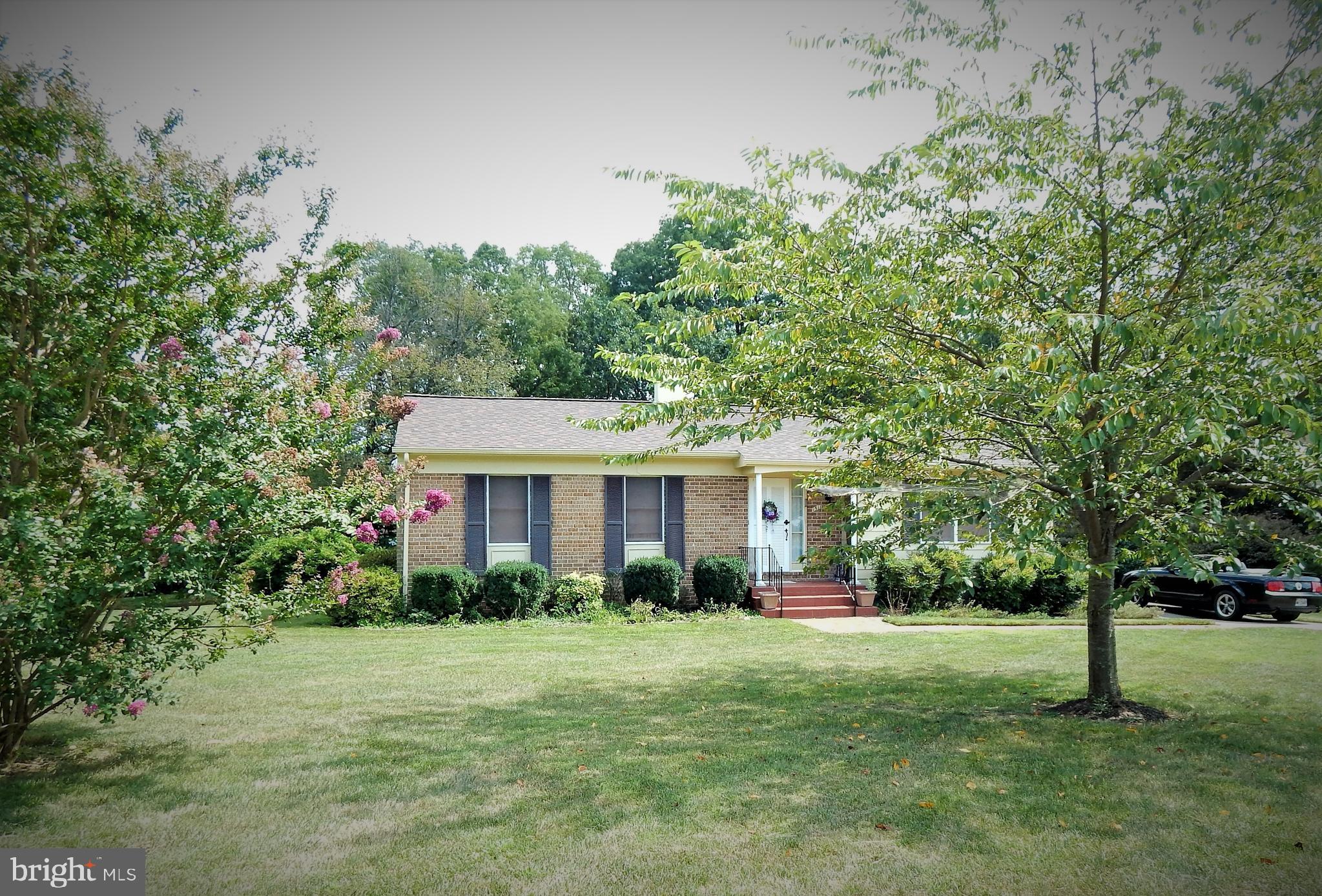 1517 Rawlings Well Road Baltimore, MD 21228 - Photo 2 of 30