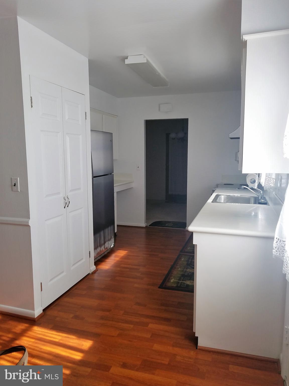 1517 Rawlings Well Road Baltimore, MD 21228 - Photo 5 of 30