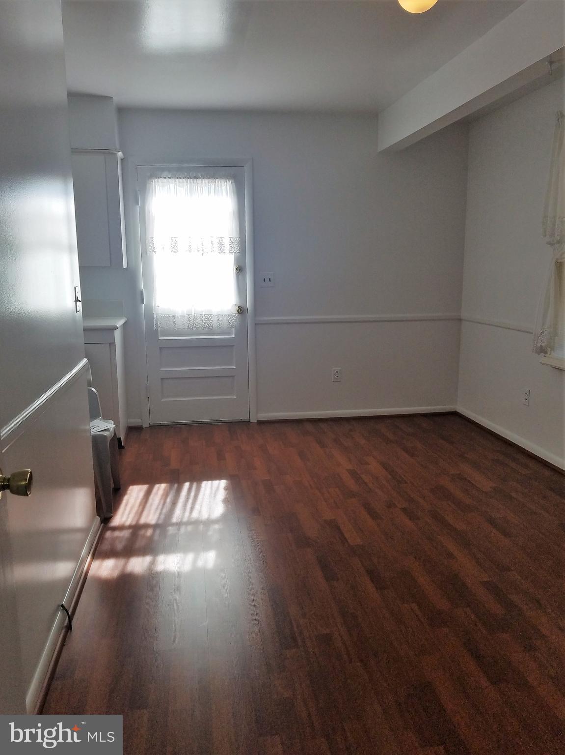 1517 Rawlings Well Road Baltimore, MD 21228 - Photo 6 of 30