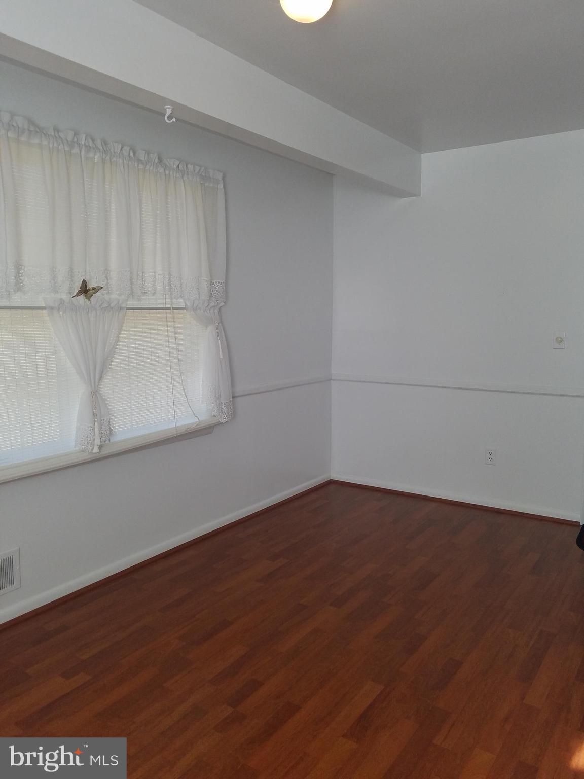 1517 Rawlings Well Road Baltimore, MD 21228 - Photo 8 of 30