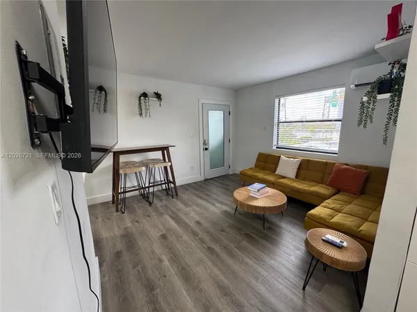 $2,350 | 584 Northwest 30th Street, Unit 3, Miami, FL 33127