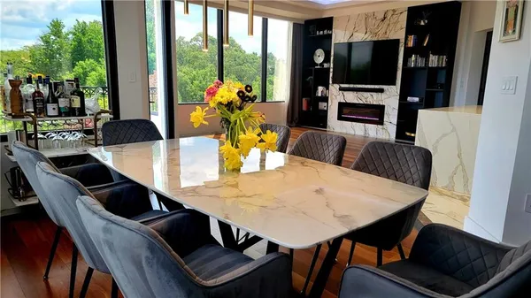 $559,000 | 2828 Peachtree Road Northwest, Unit 701, Atlanta, GA 30305
