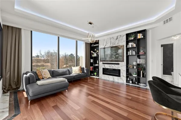 $559,000 | 2828 Peachtree Road Northwest, Unit 701, Atlanta, GA 30305