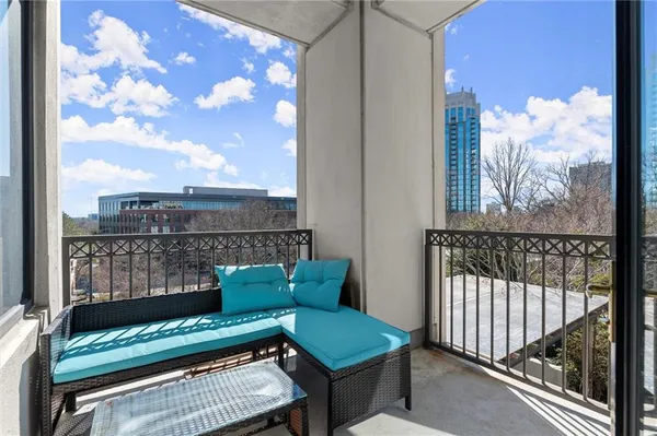 $559,000 | 2828 Peachtree Road Northwest, Unit 701, Atlanta, GA 30305