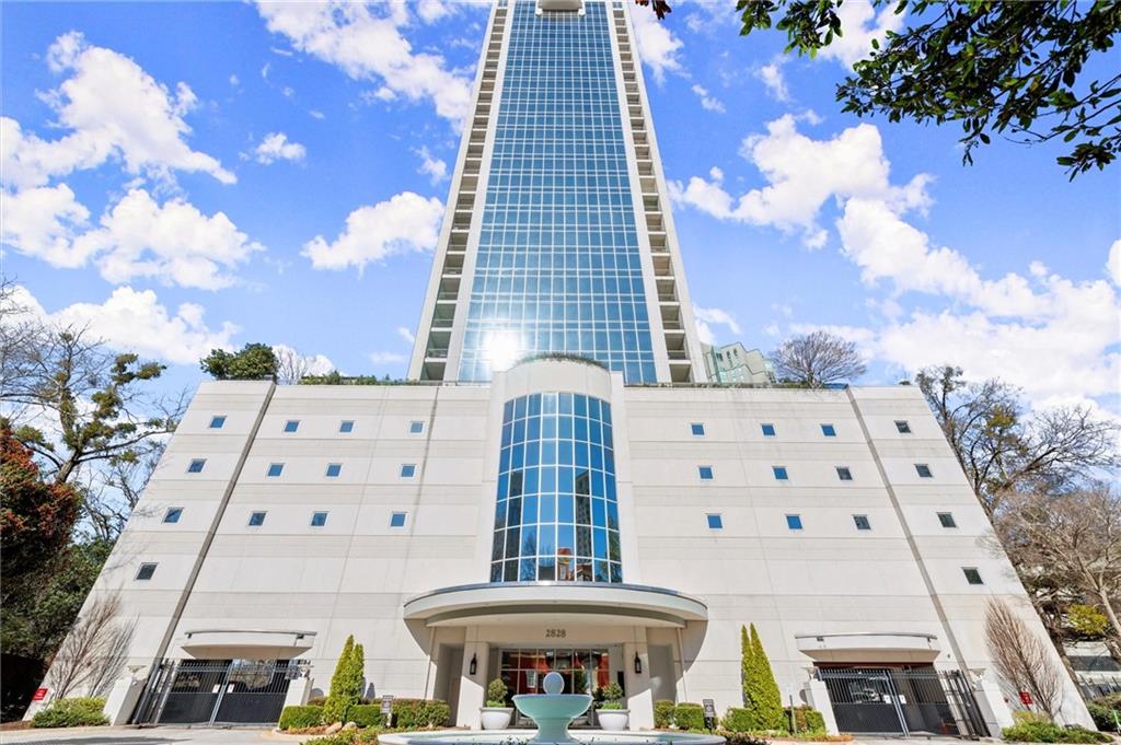 2828 Peachtree Road Northwest, Unit 701 Atlanta, GA 30305 - Photo 33 of 47