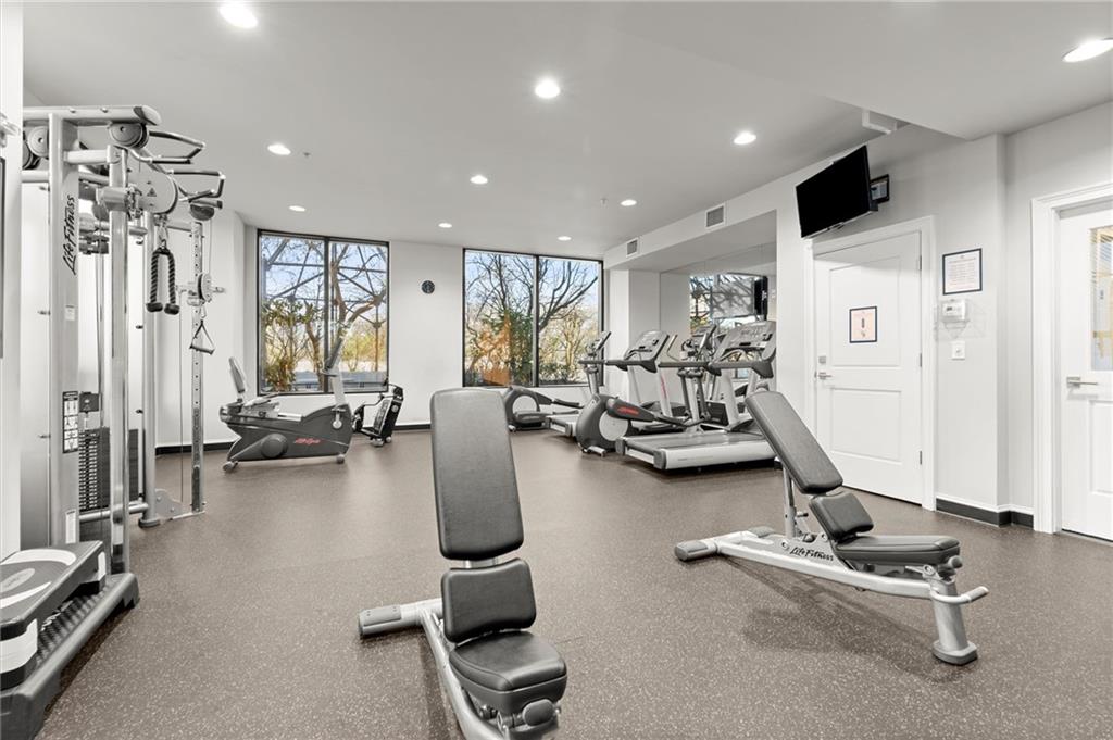 2828 Peachtree Road Northwest, Unit 701 Atlanta, GA 30305 - Photo 40 of 47