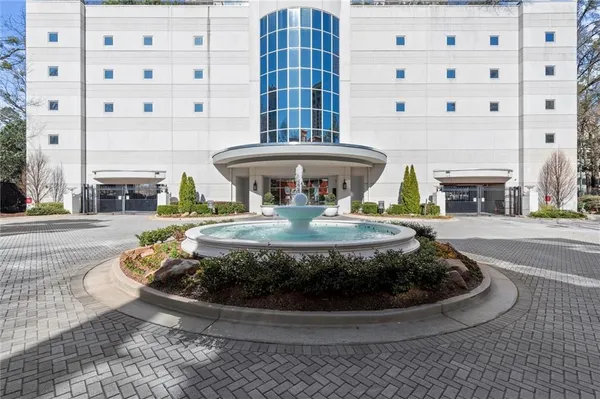 $559,000 | 2828 Peachtree Road Northwest, Unit 701, Atlanta, GA 30305