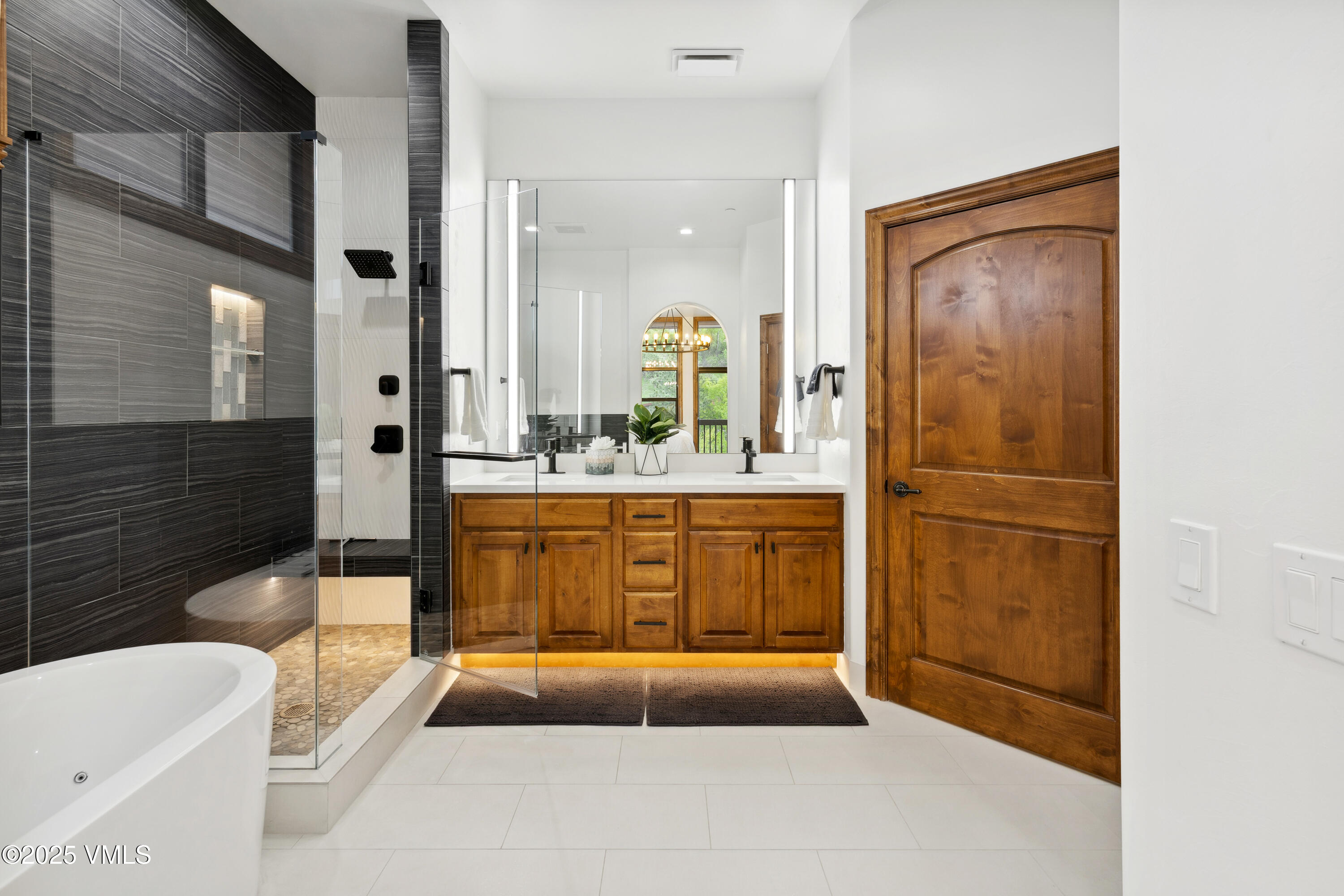 295 Main Street, Unit R305 Edwards, CO 81632 - Photo 21 of 48 S47A2892