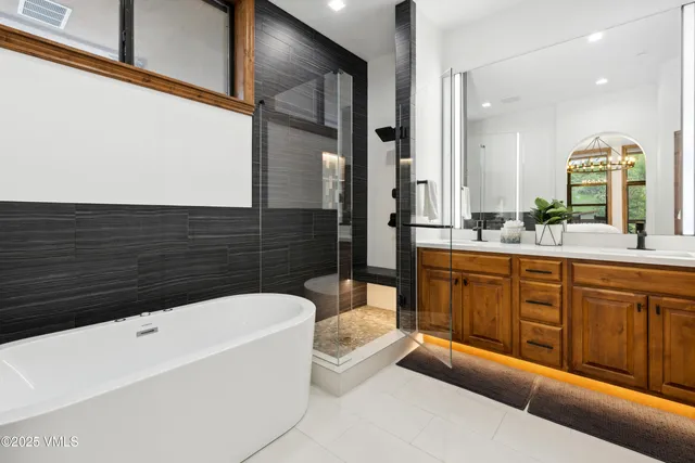 $1,895,000 | 295 Main Street, Unit R305, Edwards, CO 81632