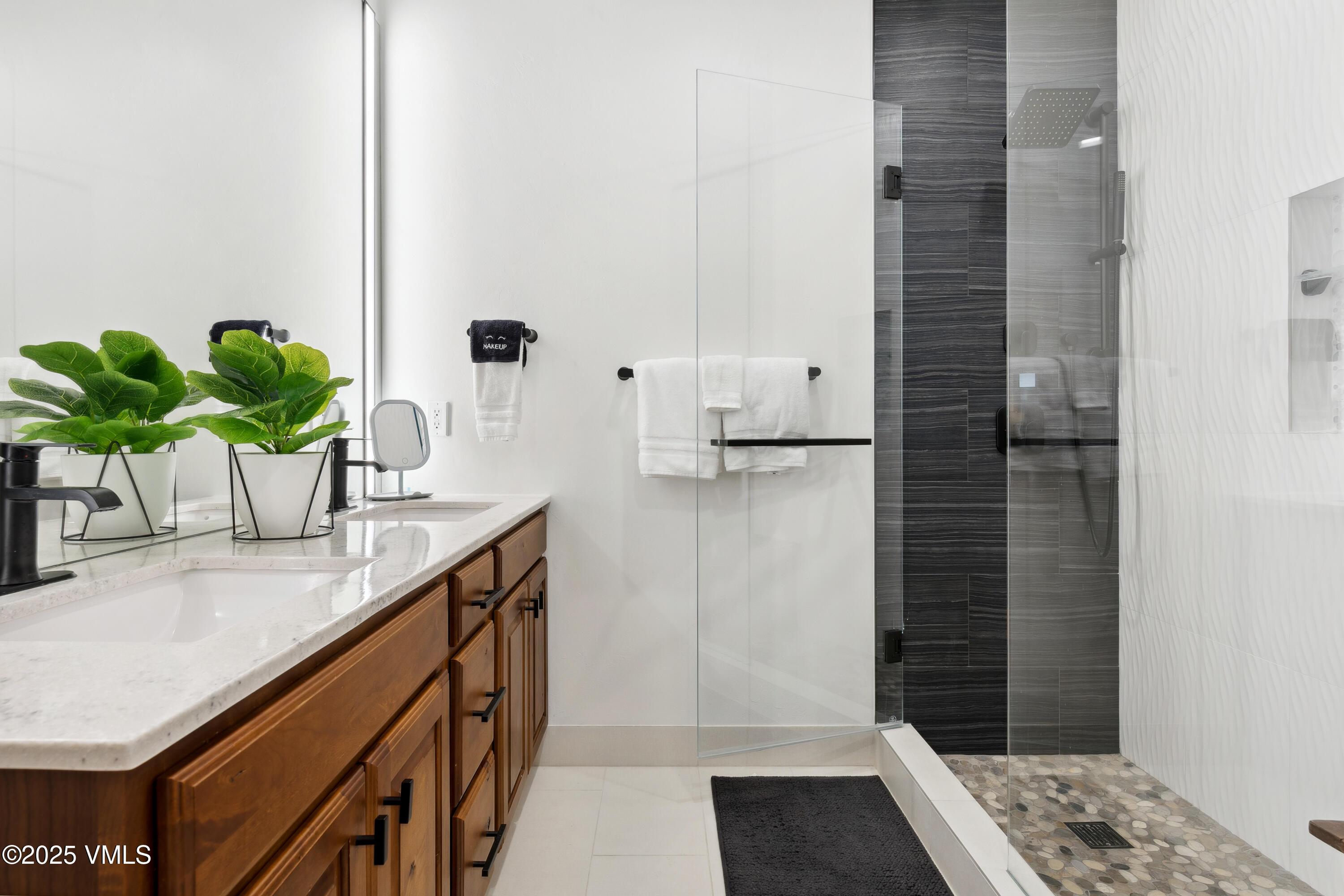 295 Main Street, Unit R305 Edwards, CO 81632 - Photo 31 of 48 S47A3077