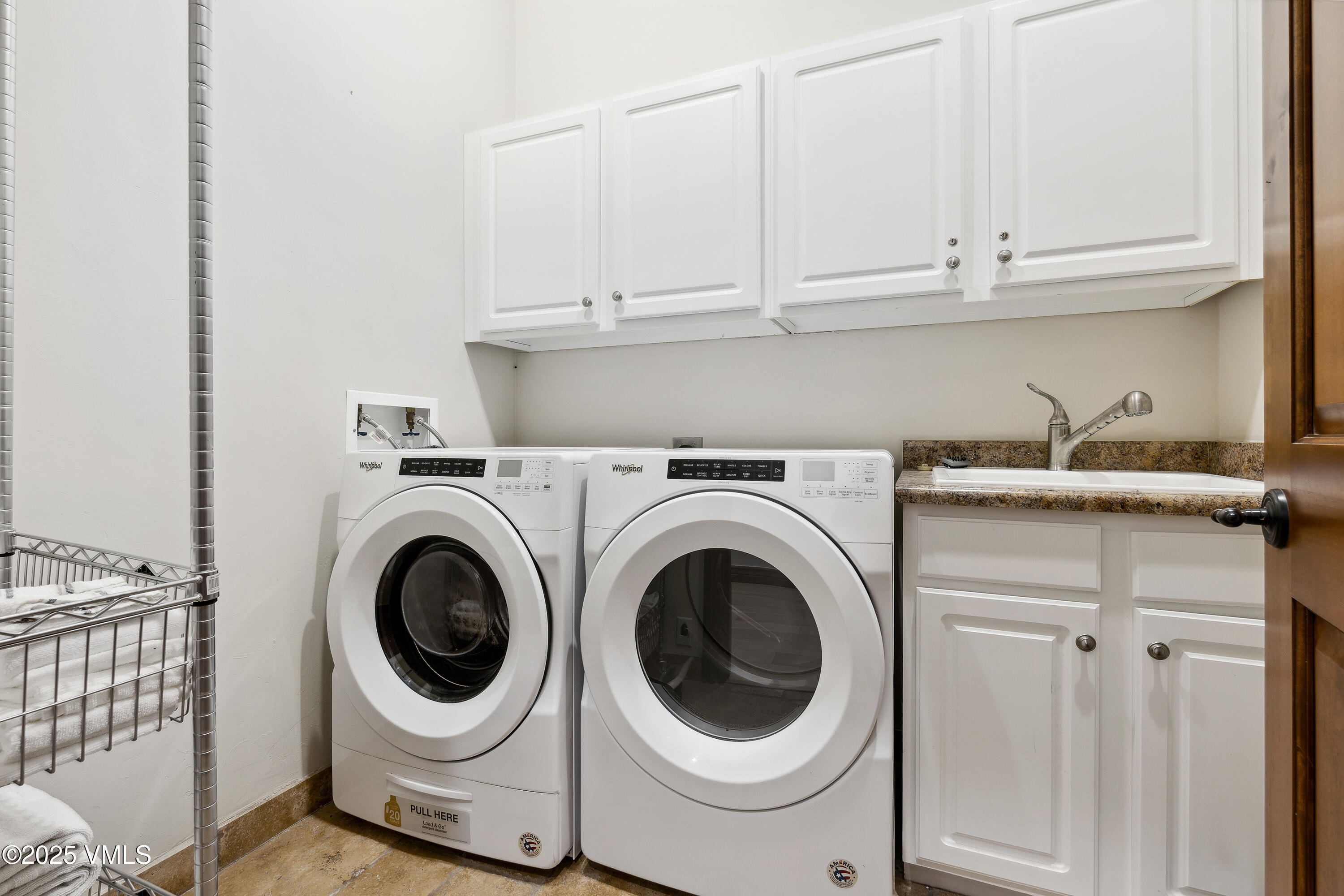 295 Main Street, Unit R305 Edwards, CO 81632 - Photo 36 of 48 S47A3108