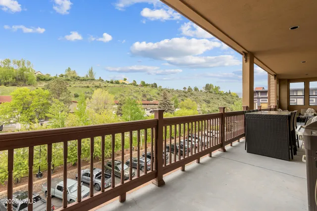 $1,895,000 | 295 Main Street, Unit R305, Edwards, CO 81632