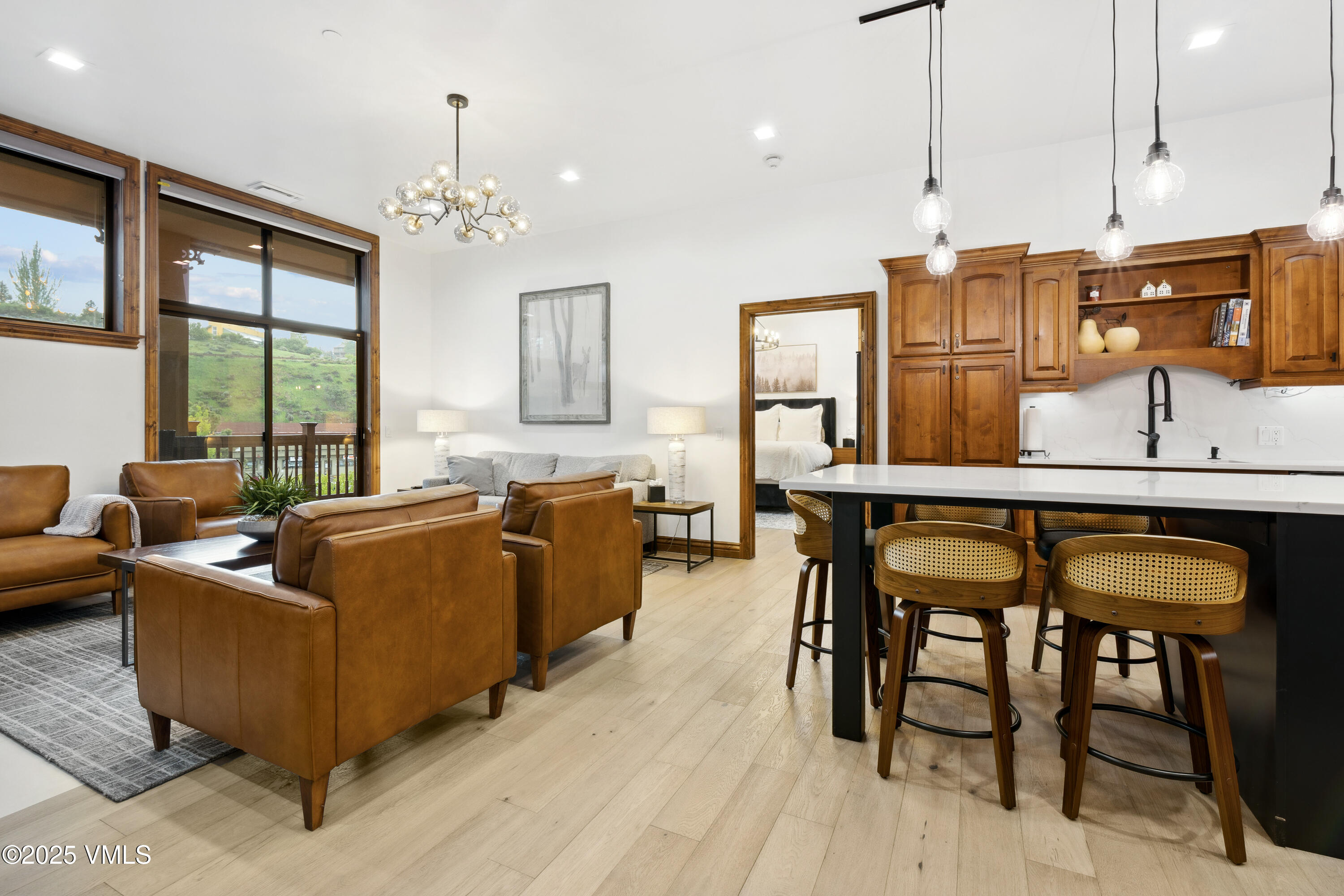 295 Main Street, Unit R305 Edwards, CO 81632 - Photo 4 of 48 S47A3087