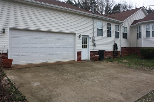 2455 Hoovers Road Duck River, TN 38454 - Photo 11 of 19 Gallery Image 11