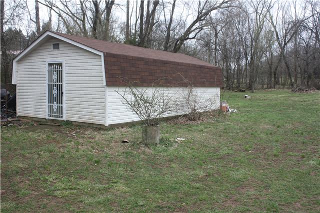 2455 Hoovers Road Duck River, TN 38454 - Photo 10 of 19 Gallery Image 10