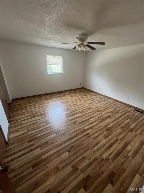 213 Broadway Highland, IL 62249 - Photo 12 of 18