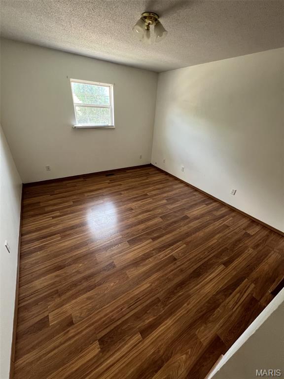 213 Broadway Highland, IL 62249 - Photo 15 of 18