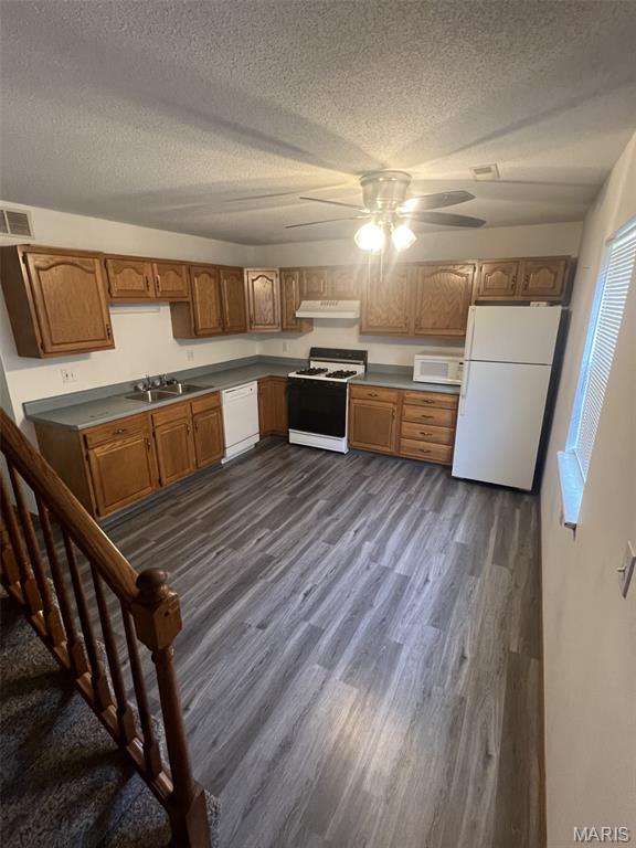 213 Broadway Highland, IL 62249 - Photo 3 of 18