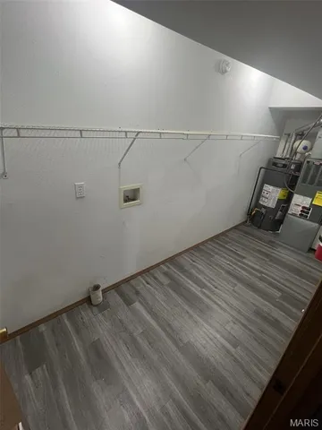 $575,000 | 213 Broadway, Highland, IL 62249