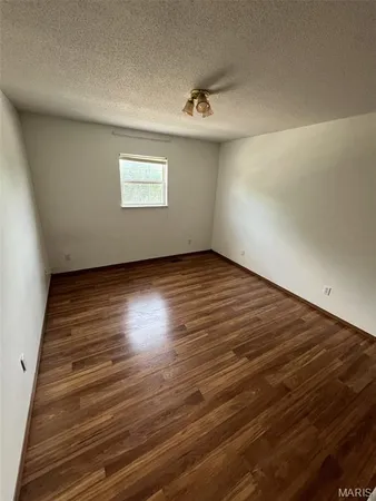 $563,000 | 213 Broadway, Highland, IL 62249